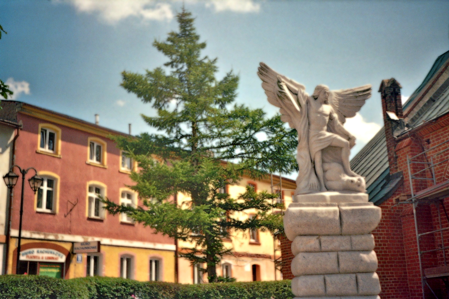 ../Images/Image001_24 (12).jpg